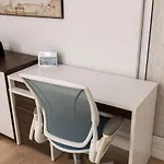 Prime Location 2Br With Kingbed In Vibrant Toronto
