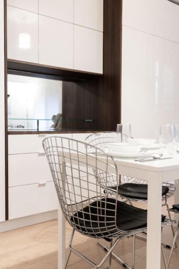 Holiday home Prime Location 2br With Kingbed In Vibrant Toronto